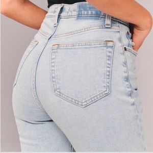 Abercrombie Curve Love Ankle Straight Jean